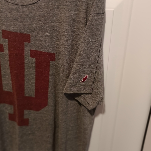 EUC Womens Indiana university Tee - Picture 3 of 3